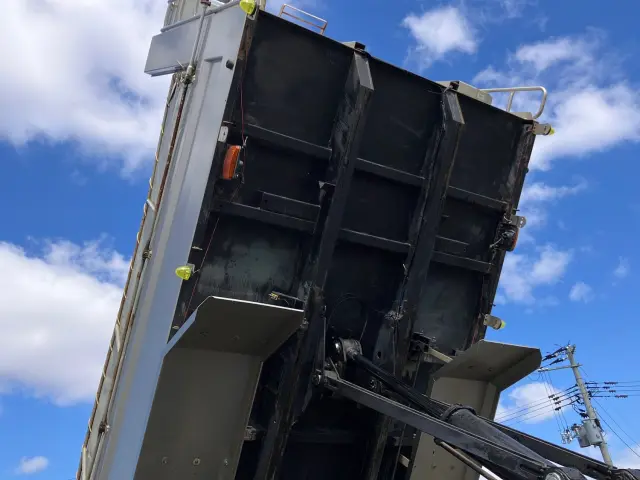 三菱 スーパーグレート QPG-FV60VX(6x4)の写真12