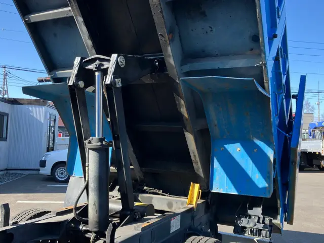 いすゞ エルフ TKG-NPR85YN(2WD)の写真17