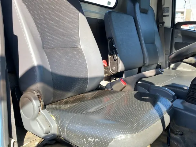 いすゞ エルフ TKG-NPR85YN(2WD)の写真22