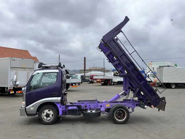 トヨタ ダイナ TKG-XZC610D(2WD)の写真5