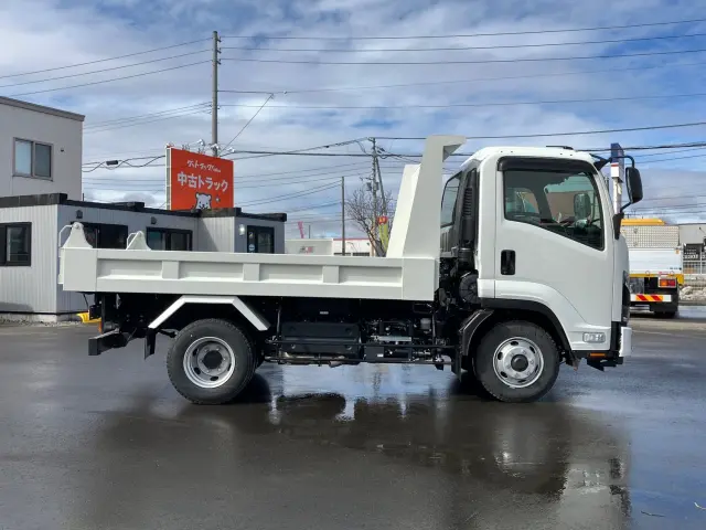 いすゞ フォワード 2RG-FRR90S3(2WD)の写真8