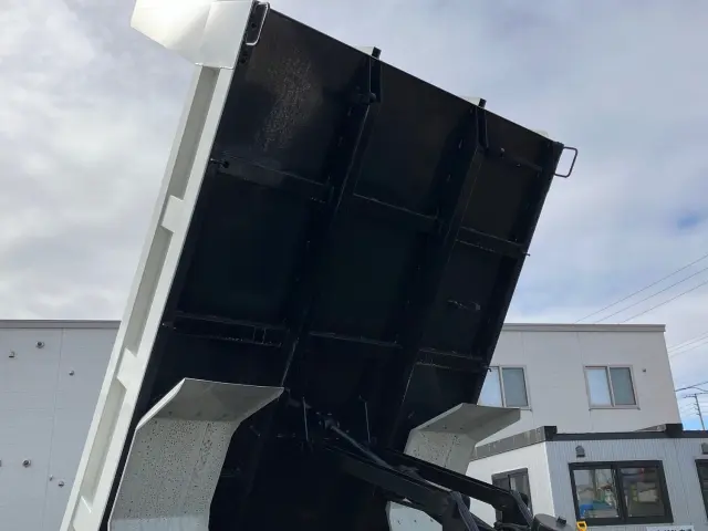 いすゞ フォワード 2RG-FRR90S3(2WD)の写真12