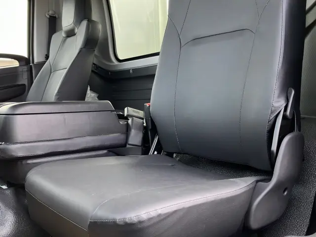 いすゞ フォワード 2RG-FRR90S3(2WD)の写真20