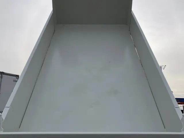 三菱 キャンター 2RG-FBA60(2WD)の写真11