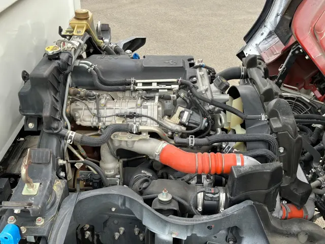 三菱 キャンター 2RG-FBA60(2WD)の写真18