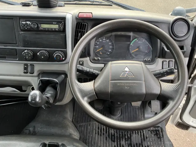 三菱 キャンター 2RG-FBA60(2WD)の写真21