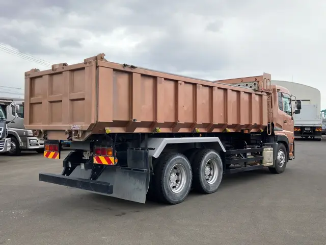 ＵＤ クオン QPG-CW5YL(6x4)の写真3