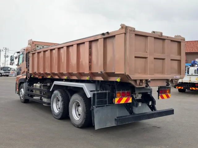 ＵＤ クオン QPG-CW5YL(6x4)の写真4