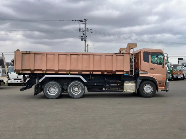 ＵＤ クオン QPG-CW5YL(6x4)の写真8