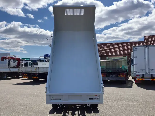 いすゞ エルフ 2PG-NKS88AD(4WD)の写真10