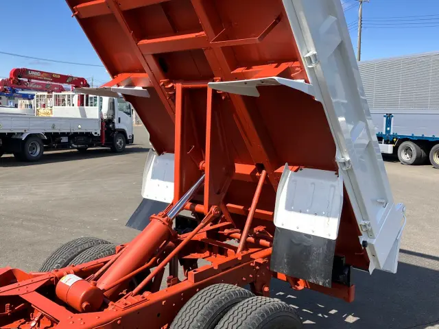 いすゞ エルフ 2PG-NKS88AD(4WD)の写真13