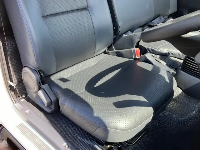 いすゞ エルフ 2PG-NKS88AD(4WD)の写真19