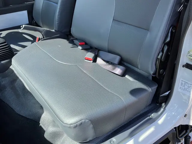 いすゞ エルフ 2PG-NKS88AD(4WD)の写真20