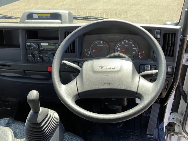 いすゞ エルフ 2PG-NKS88AD(4WD)の写真21
