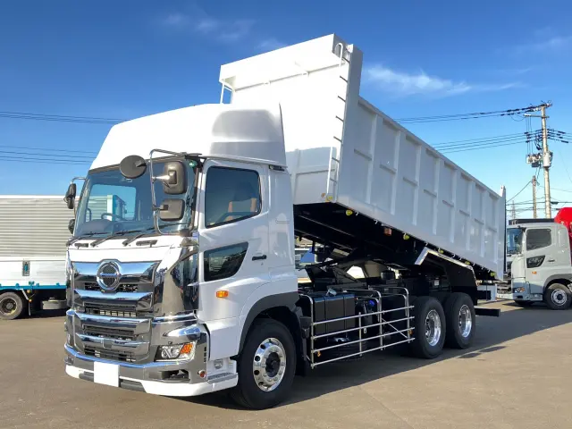 日野 プロフィア 2DG-FS1AJE(6x4)の写真1