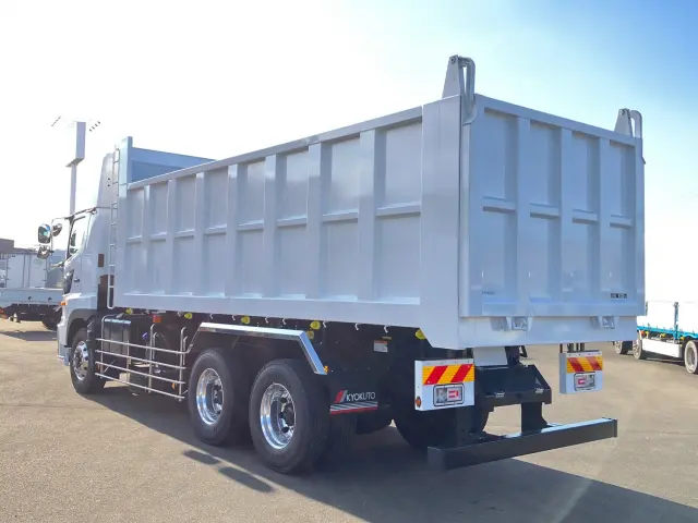 日野 プロフィア 2DG-FS1AJE(6x4)の写真4