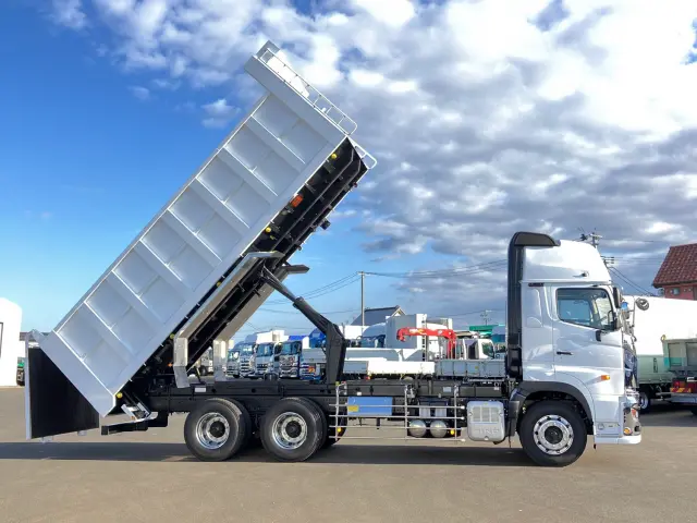 日野 プロフィア 2DG-FS1AJE(6x4)の写真6