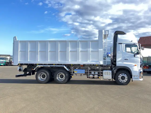 日野 プロフィア 2DG-FS1AJE(6x4)の写真8