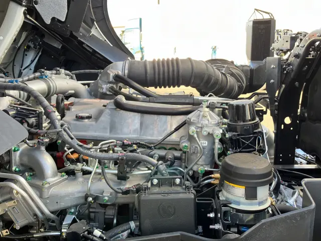 日野 プロフィア 2DG-FS1AJE(6x4)の写真20