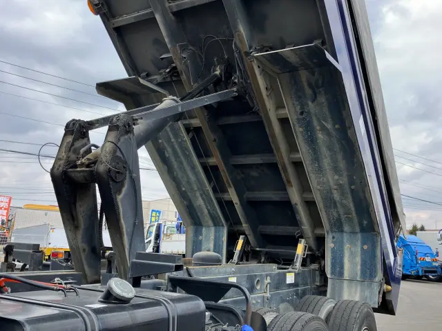 日野 プロフィア QPG-FS1AKDA(6x4)の写真13