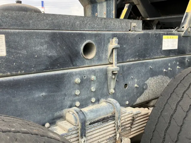 日野 プロフィア QPG-FS1AKDA(6x4)の写真14