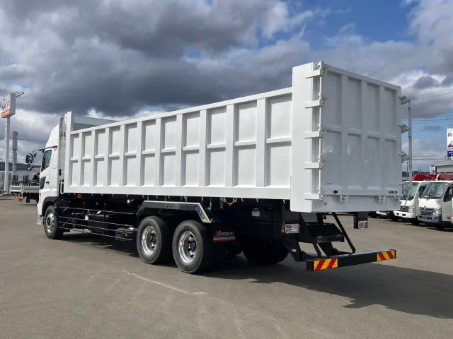 日野 プロフィア 2DG-FS1AHE(6x4)の写真4