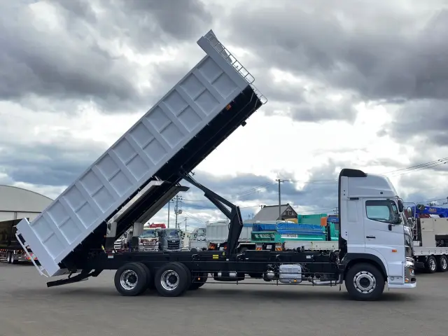 日野 プロフィア 2DG-FS1AHE(6x4)の写真6