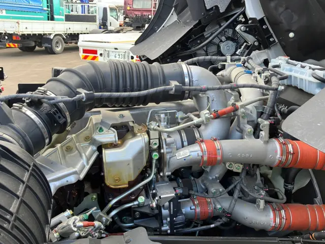 日野 プロフィア 2DG-FS1AHE(6x4)の写真21