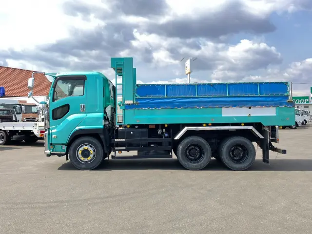 いすゞ ギガ 2PG-CXZ77CT(6x4)の写真7