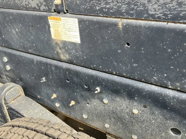 いすゞ ギガ 2PG-CXZ77CT(6x4)の写真15