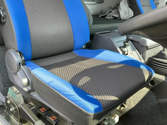 いすゞ ギガ 2PG-CXZ77CT(6x4)の写真19