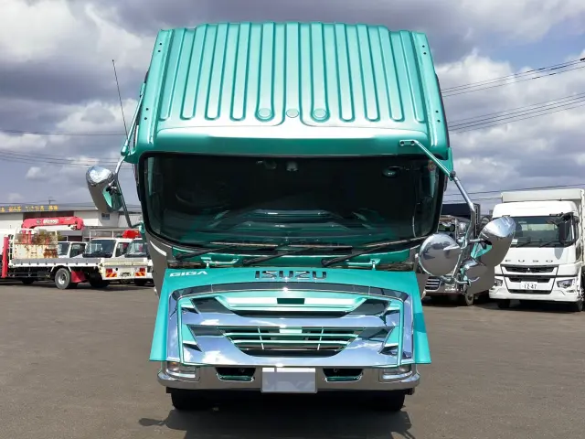 いすゞ ギガ 2PG-CXZ77CT(6x4)の写真23