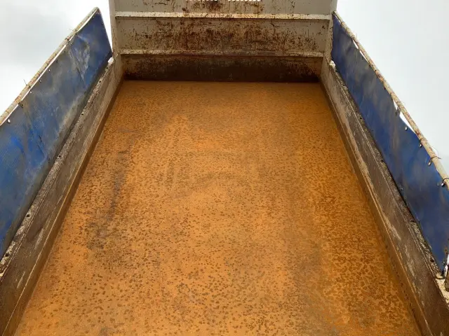 いすゞ フォワード TKG-FRR90S1(2WD)の写真11