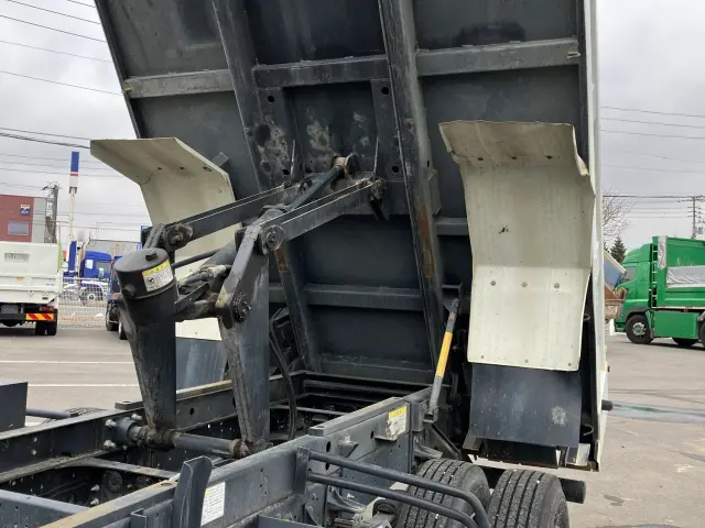 いすゞ フォワード TKG-FRR90S1(2WD)の写真13