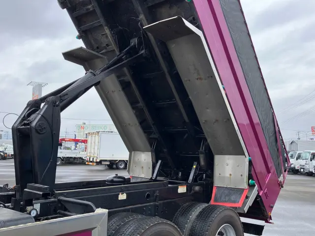 日野 プロフィア QKG-FS1EKDA(6x4)の写真13