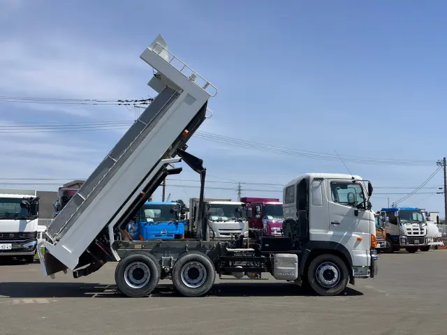 日野 プロフィア QKG-FS1EKDA(6x4)の写真6