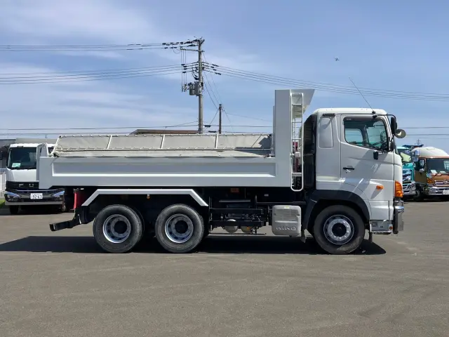 日野 プロフィア QKG-FS1EKDA(6x4)の写真8