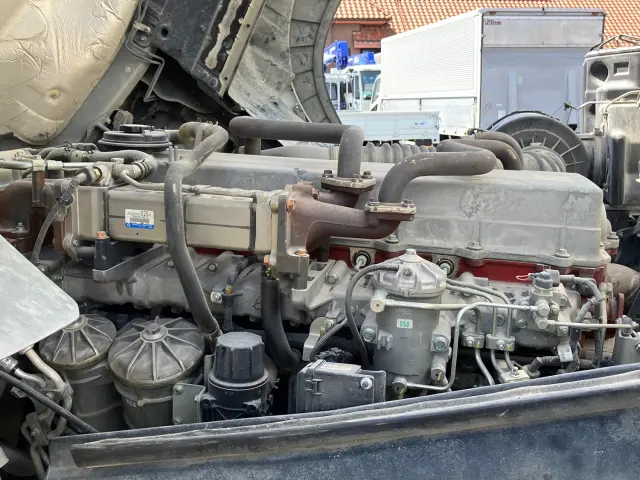 日野 プロフィア QKG-FS1EKDA(6x4)の写真17