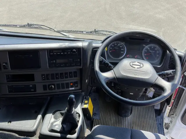 日野 プロフィア QKG-FS1EKDA(6x4)の写真21