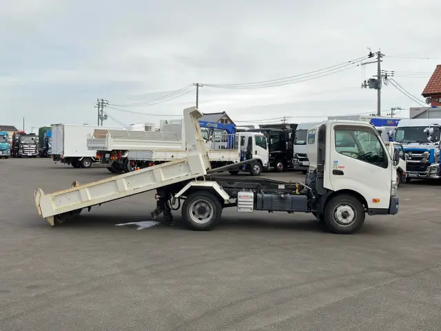 日野 デュトロ 2KG-XZU700X(2WD)の写真6