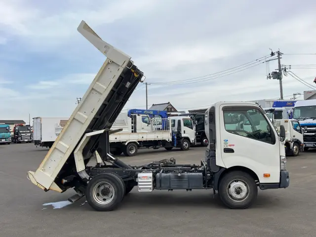 日野 デュトロ 2KG-XZU700X(2WD)の写真8