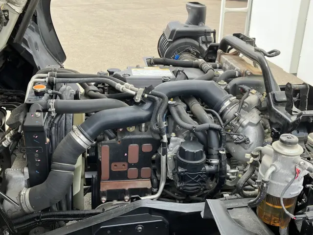 いすゞ フォワード 2RG-FRR90S2(2WD)の写真20