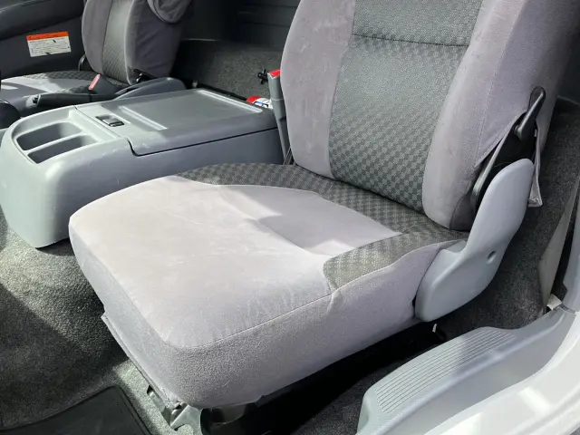 いすゞ フォワード 2RG-FRR90S2(2WD)の写真23