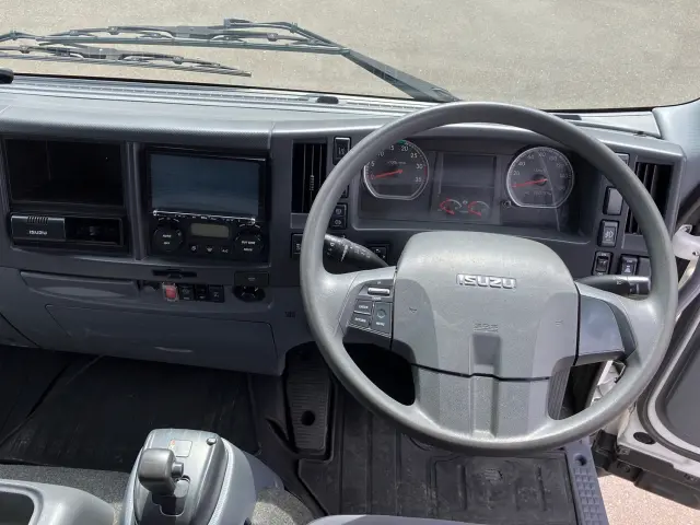 いすゞ フォワード 2RG-FRR90S2(2WD)の写真24