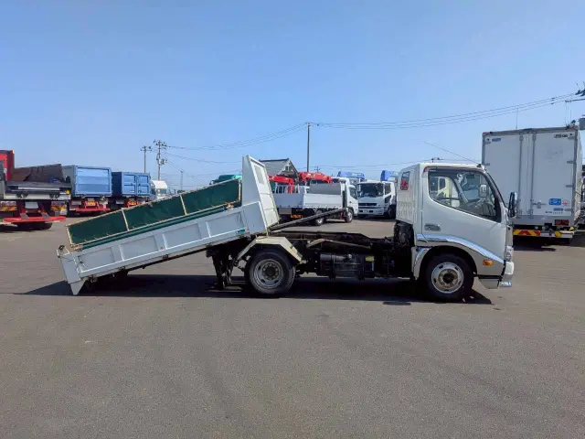 日野 デュトロ TKG-XZU620T(2WD)の写真6
