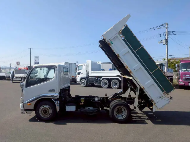 日野 デュトロ TKG-XZU620T(2WD)の写真7