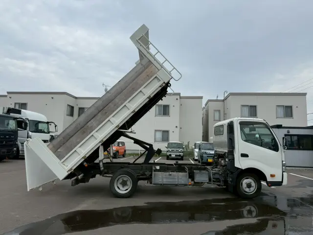 日野 デュトロ TKG-XZU775M(4WD)の写真6