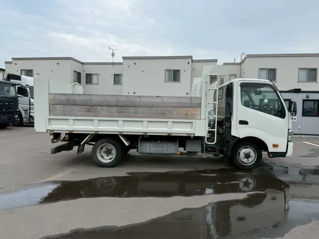 日野 デュトロ TKG-XZU775M(4WD)の写真8