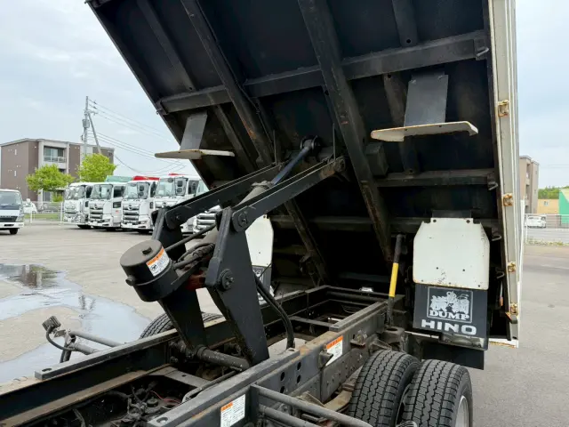 日野 デュトロ TKG-XZU775M(4WD)の写真16