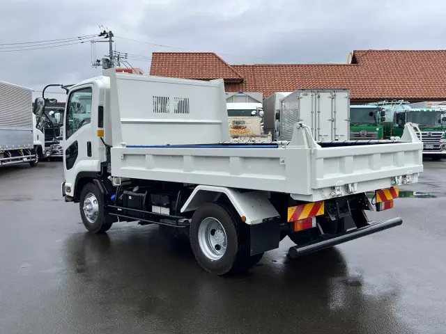 いすゞ フォワード 2PG-FRR90S1(2WD)の写真4